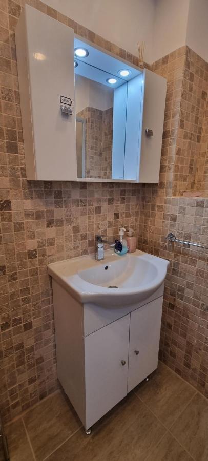 Alt Studio Apartment Bucureşti Ngoại thất bức ảnh