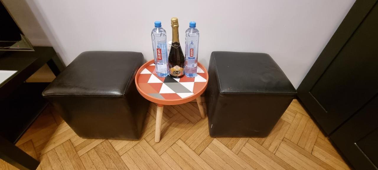 Alt Studio Apartment Bucureşti Ngoại thất bức ảnh